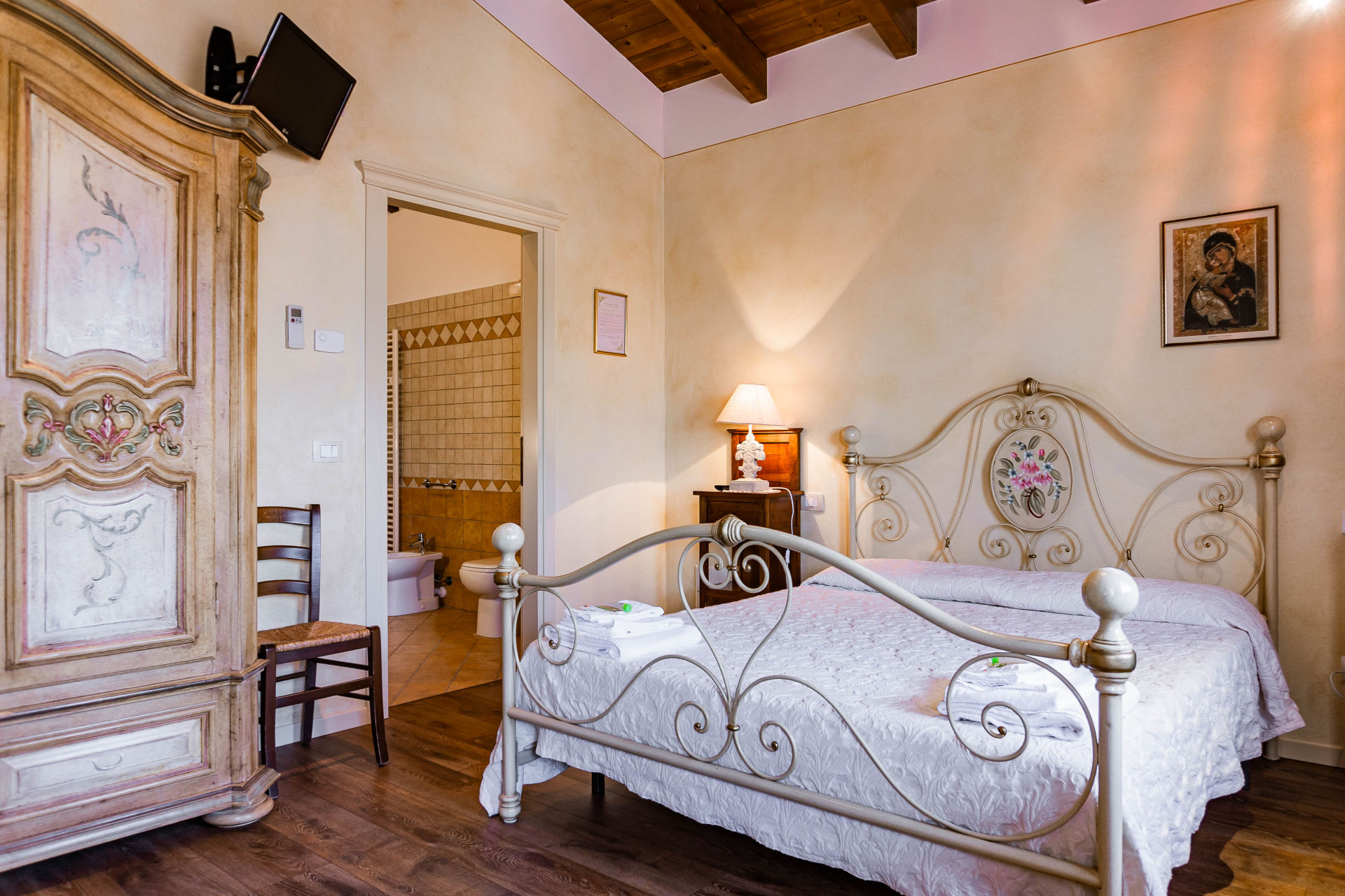 Bedroom of Farmhouse I Filari - Valeggio sul Mincio