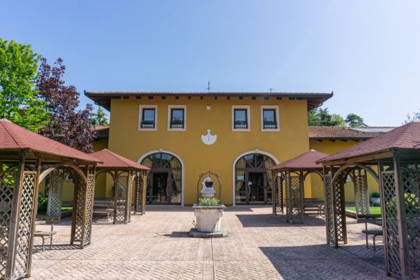 The facade of I Filari
